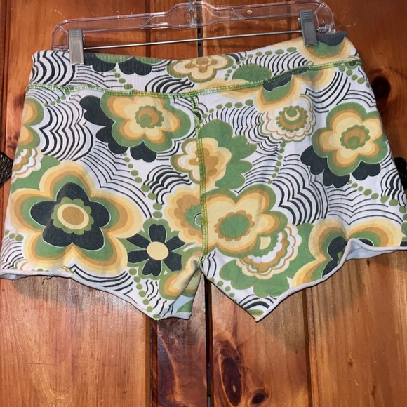 Lucky Brand Sweat Shorts - Picture 4 of 6